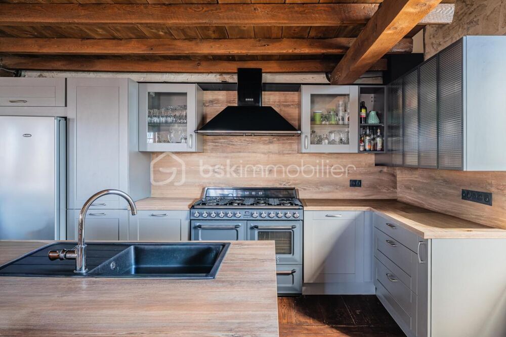 à vendre  Propriété/château Marignieu (01300)