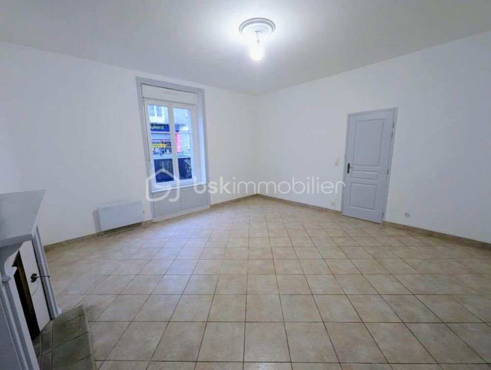 Vente Appartement Appartement 44m² environ situé au centre ville de FOUGERES 35300 Fougeres