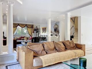  Maison � vendre 7 pi�ces 240 m�