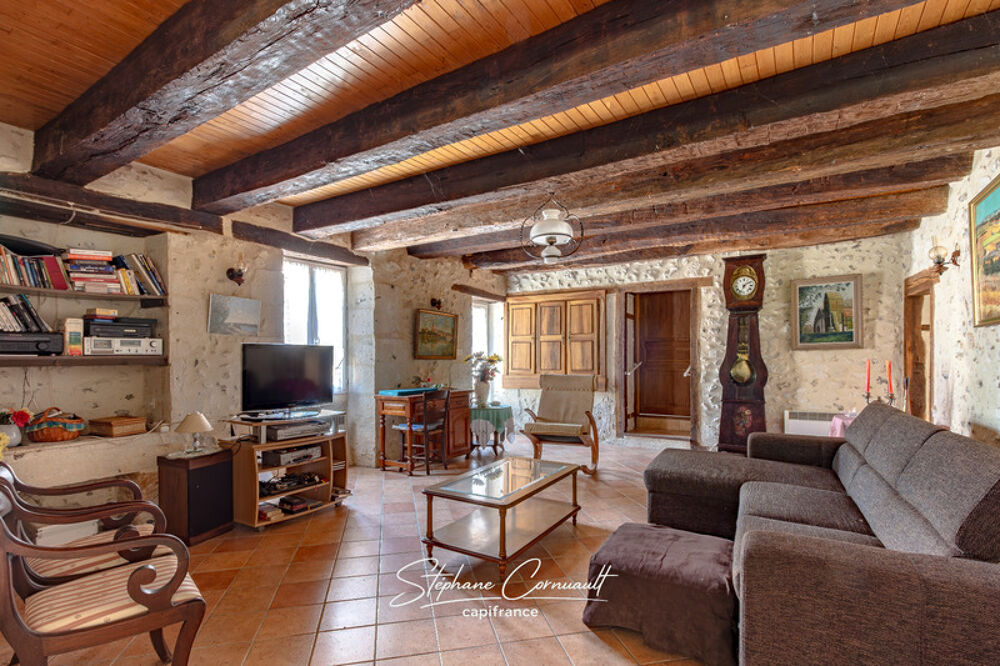 Vente Maison Maison en pierre de 157m² avec 6,3ha de bois et prairies Annesse et beaulieu