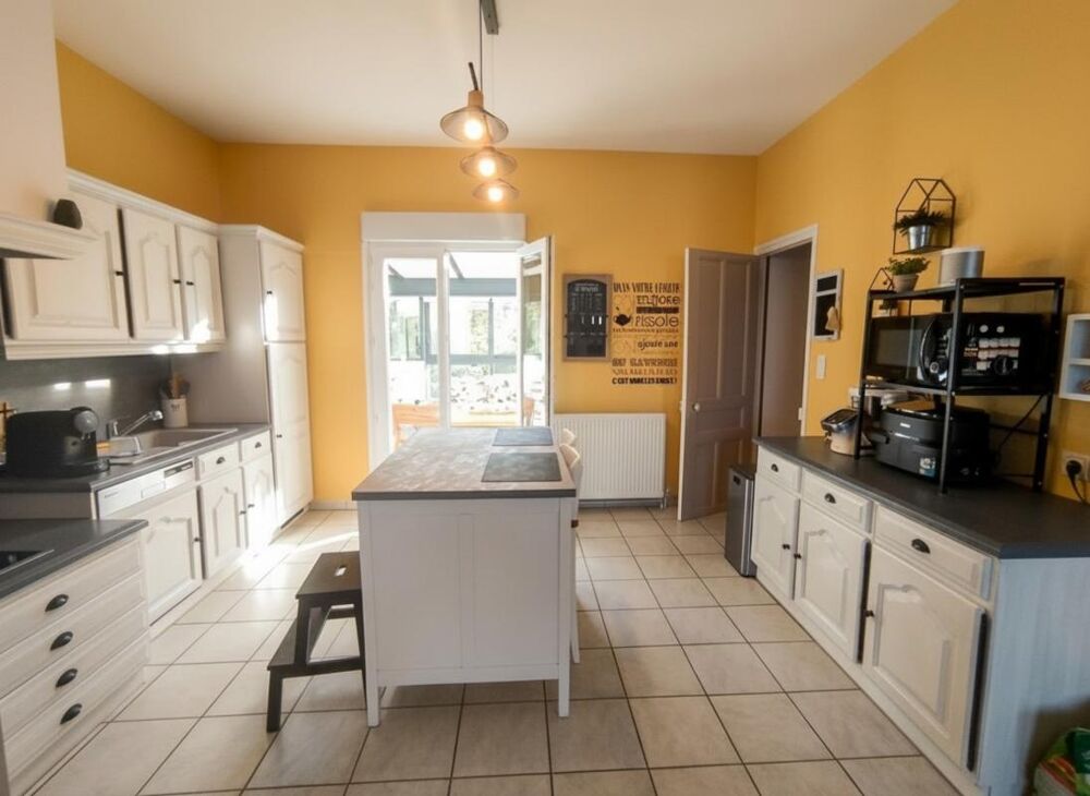 02100 Fayet - Maison individuelle sans mitoyenneté - 4 chambres - Jardin - Carport - Classé en C