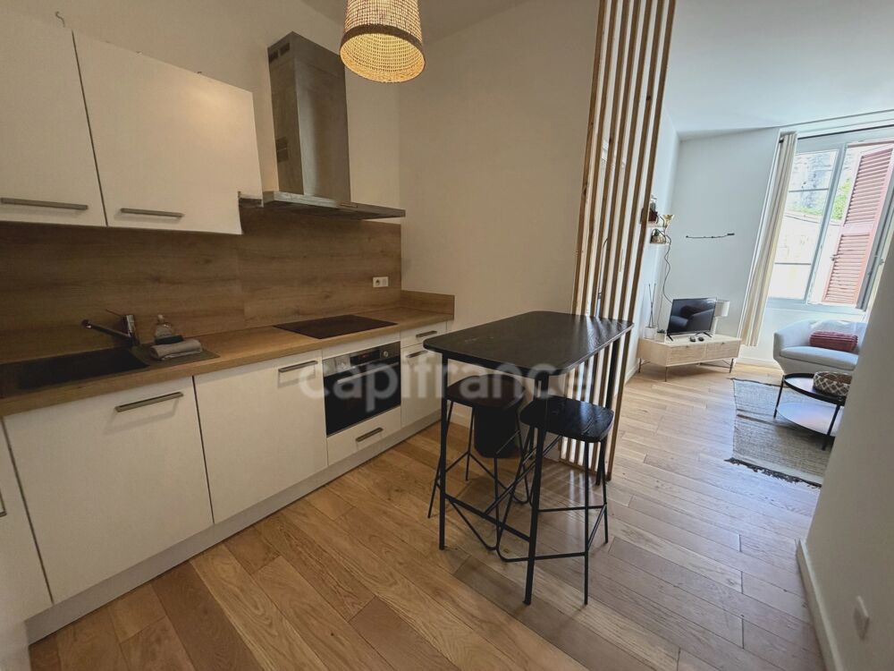 Vente Appartement AJACCIO (20), Charmant appartement T2, début du cours Napoléon, proche Port, gare, commerces, bus Ajaccio