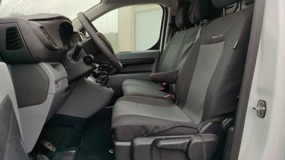 Vivaro VU III 1.5 CDTi 120 Pack Clim - Premi&egrave;re main 2022 occasion 35000 Rennes