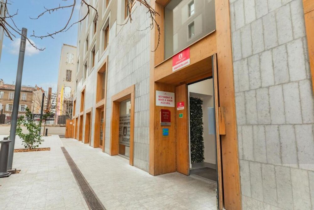 Vente Appartement MARSEILLE STUDIO LMNP Seconde Marché Les trois lucs