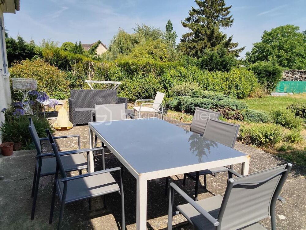 Vente Maison Pavillon individuel de 103m2 avec sous-sol complet sur un terrain clos et arboré de 1511m2 Travecy