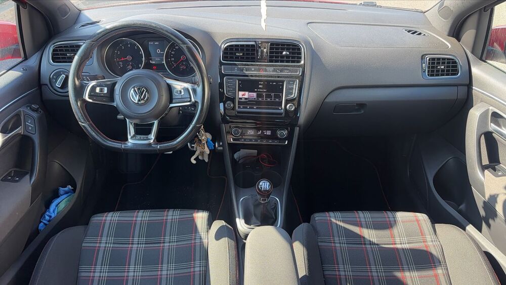 Polo 1.8 TSI 192 GTI - Premi&egrave;re main 2015 occasion 83120 Sainte Maxime