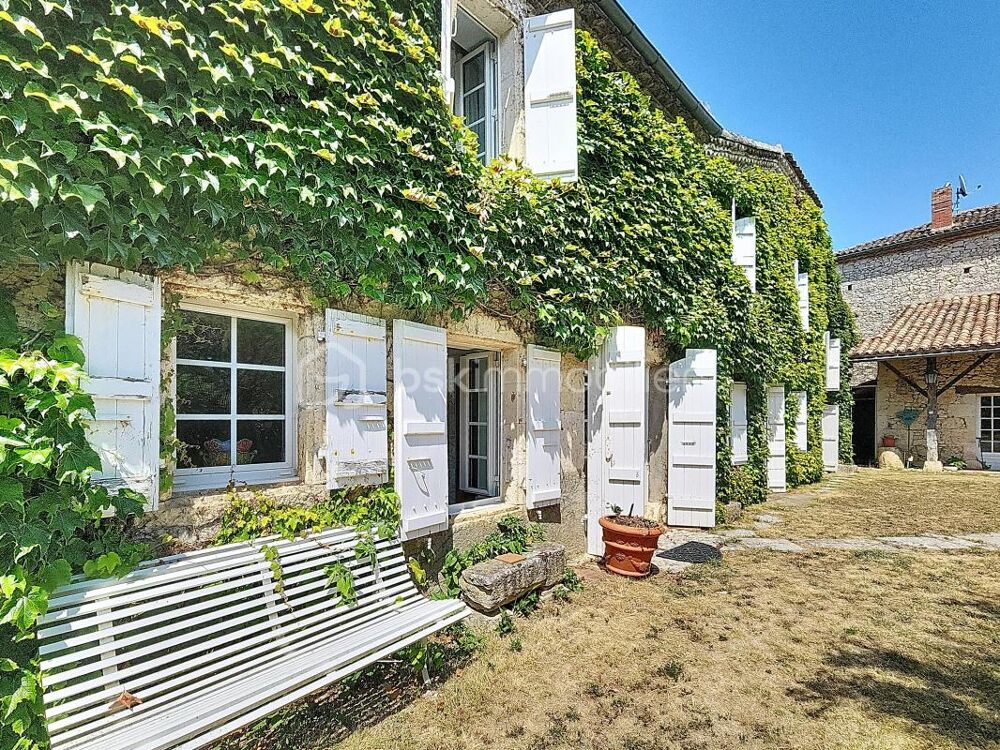 Vente Maison Du cachet et du charme pour cette confortable maison de 181m2. sur près d'un hectare de terrain Saint clar