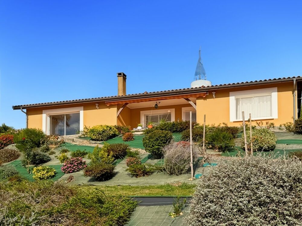 Vente Maison Maison à vendre 4 pièces et studio - LUPIAC (32) - 145 m2 - 2497 m2 de terrain Castelnavet