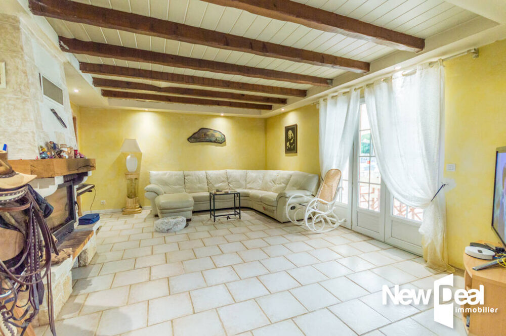 � vendre  Propri�t�/ch�teau Tourrettes (83440)