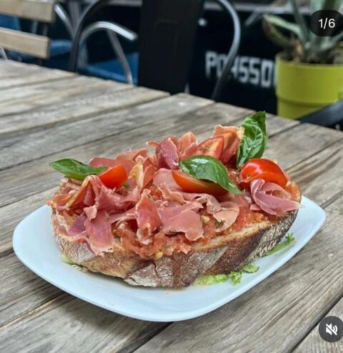 RESTAURANT, BAR 100 COUVERTS, TERRASSE 90000 13002 Marseille