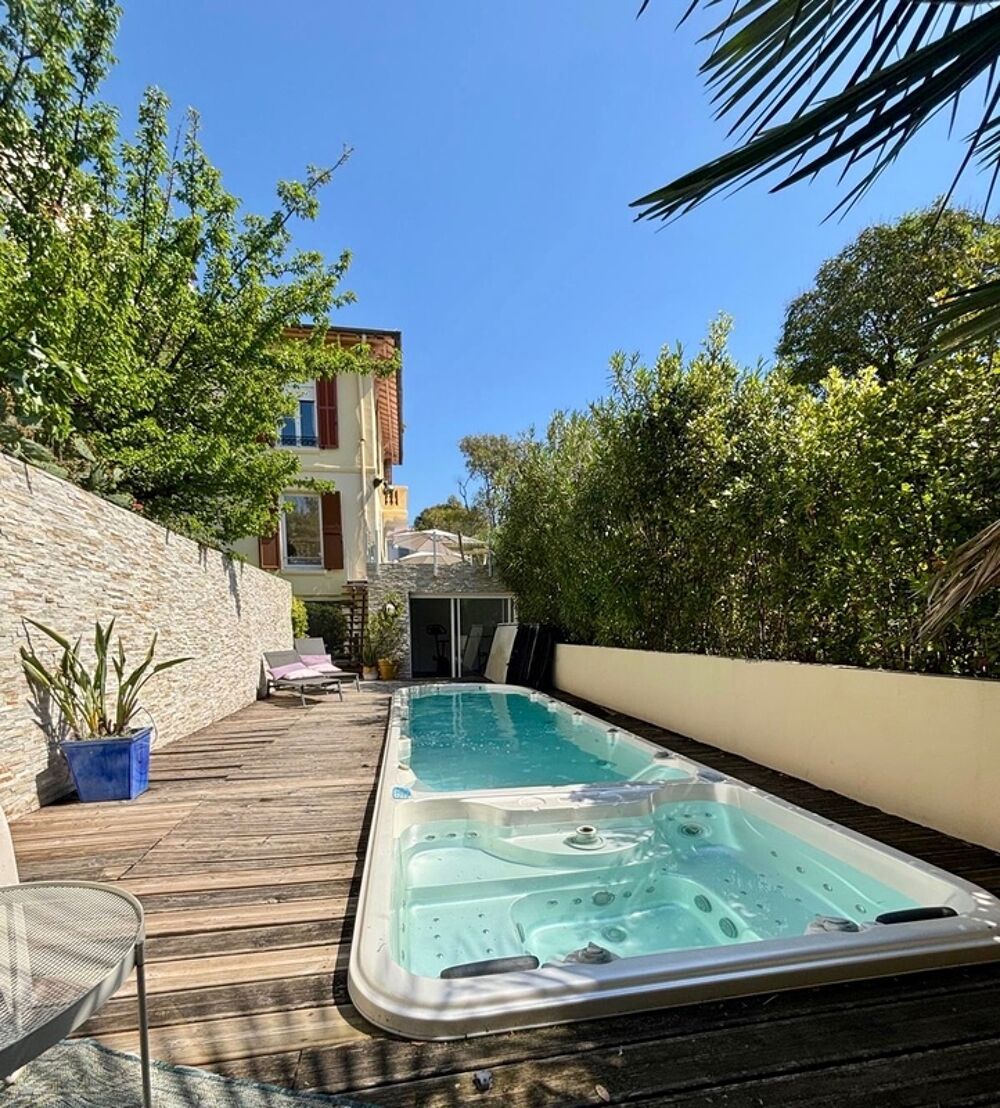 Vente Appartement ANTIBES (06) À vendre – Appartement 5 pièces duplex en bas de villa avec piscine salle de sport et jacuzzi Antibes