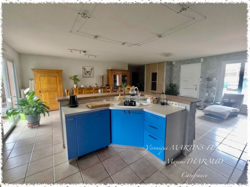 Maison 7 pièces de plain-pied avec jardin et terrasse à Saint-Doulchard