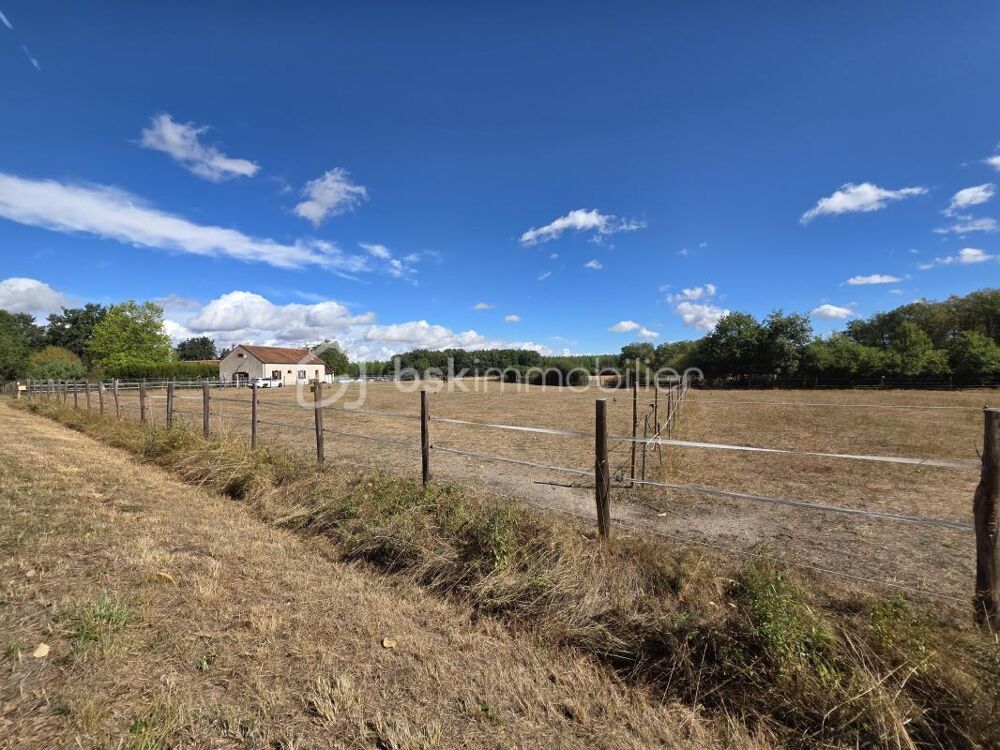 MAISON DE CARACTÈRE  200 M²  5 CHAMBRES  TERRAIN DE 8 618 M²