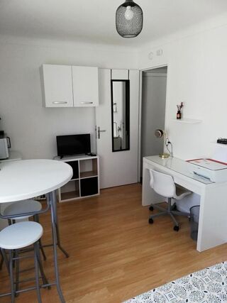  Appartement à louer 1 pièce 17 m²
