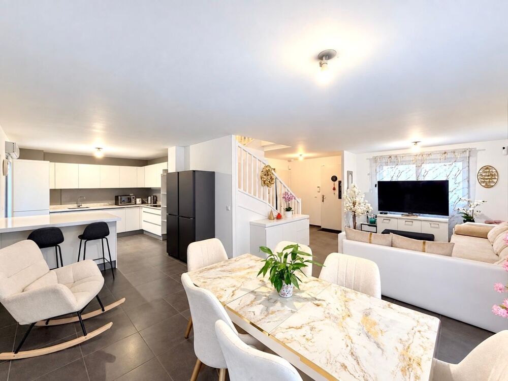 à vendre  Maison Montagny-les-Lanches (74600)