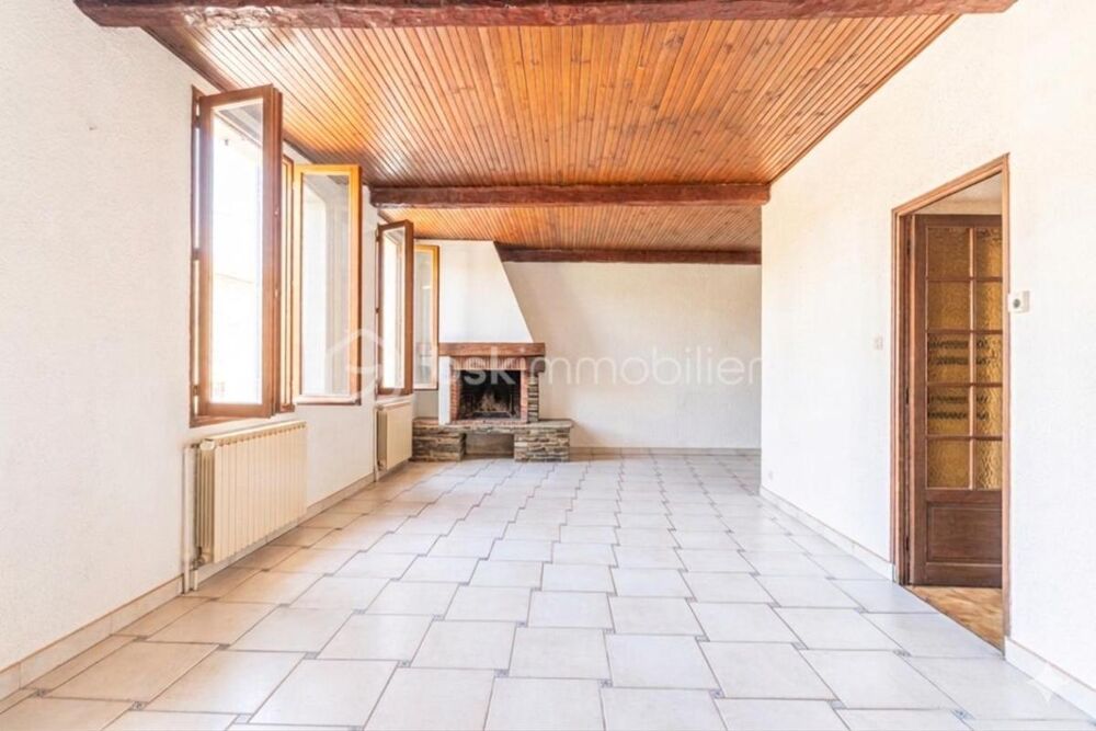 Vente Appartement *** RETOUR À LA VENTE SUITE REFUS DE PRÊT *** AU COEUR DE LA LOUBIÈRE *** T3/4 TRAVERSANT À RÉNOVER AVEC TERRASSE *** Toulon