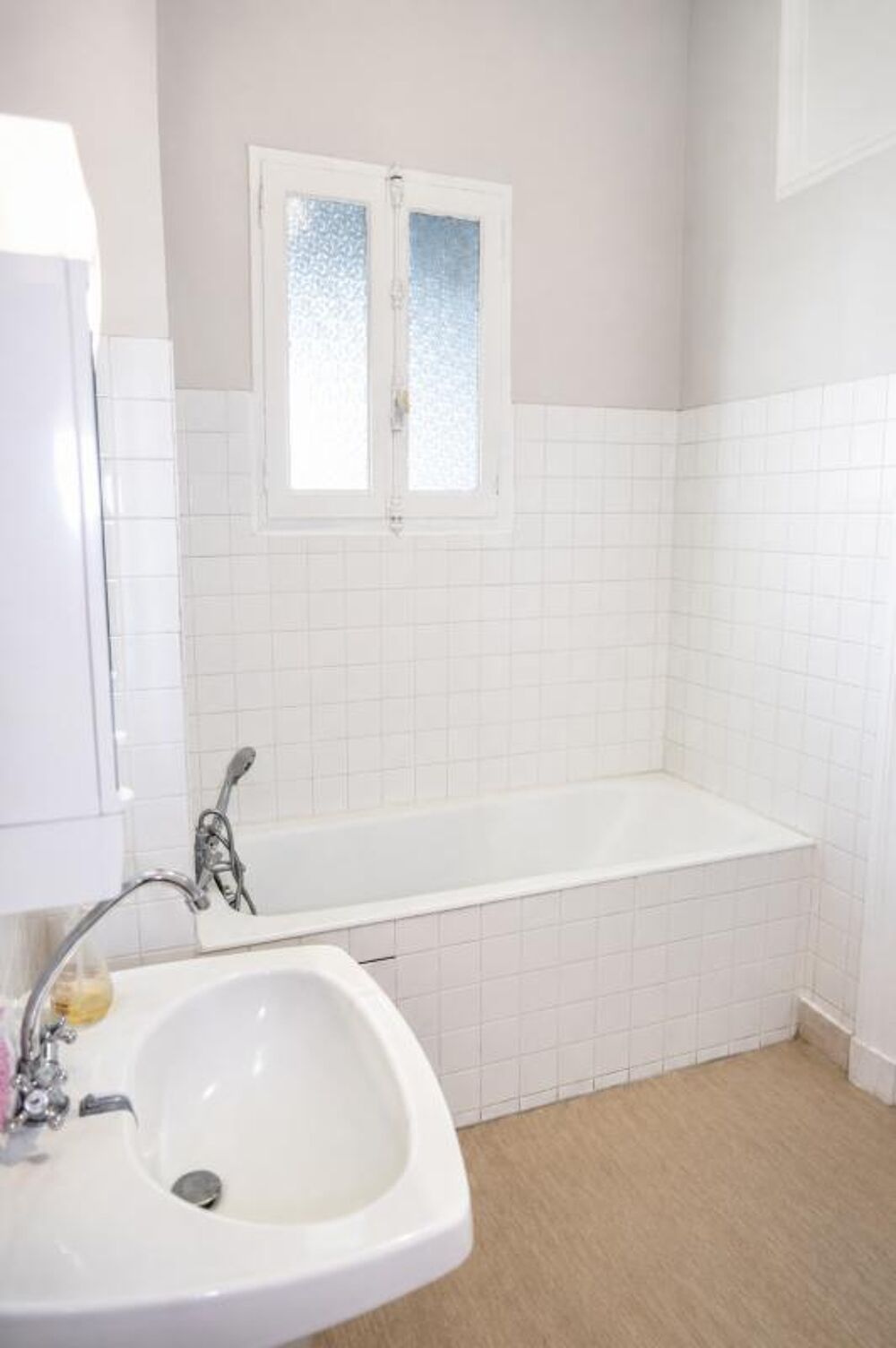 Appartement de caractère avec vue dégagée  Centre du Puy