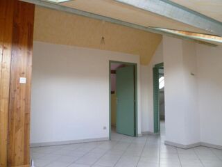  Appartement à louer 2 pièces 68 m²