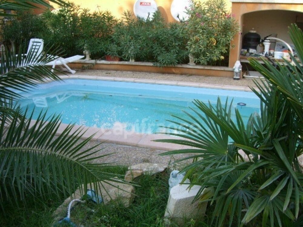 Maison à vendre 6 pièces 187 m2 ,terrain env.1483 m2 TRESQUES (30)