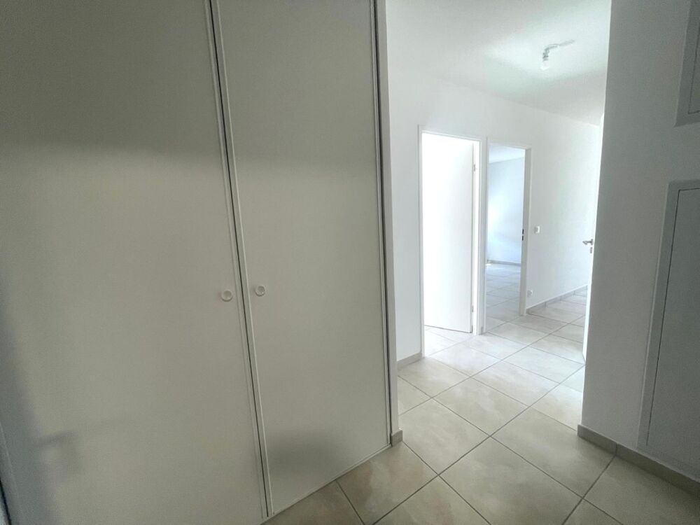 Location Appartement T3 avec terrasse et parking à Nimes Nimes