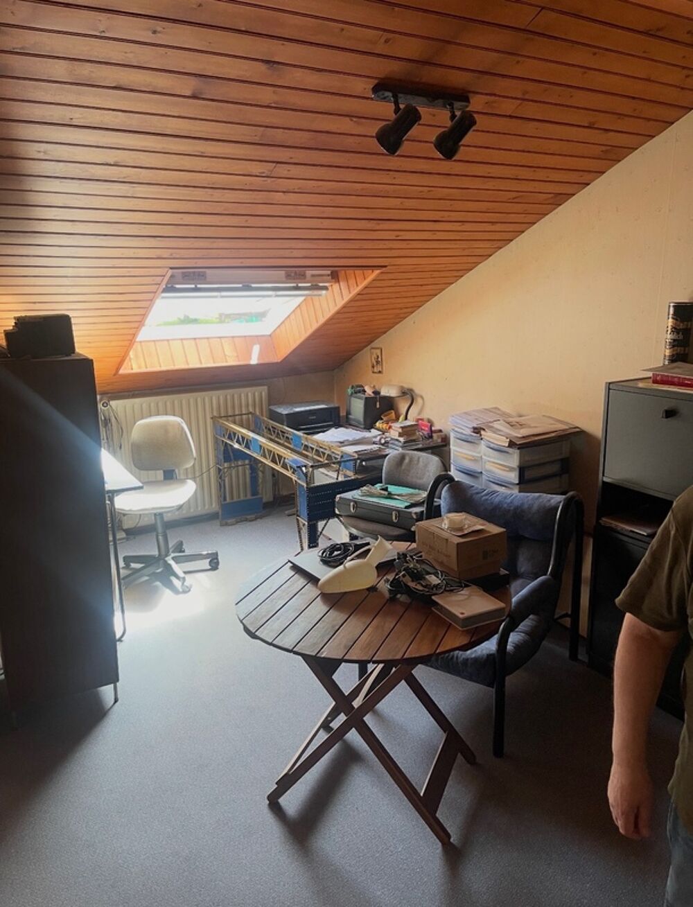 Maison familiale 5 pièces  Environ 100 m² habitables avec garage, terrasse et jardin  Secteur recherché