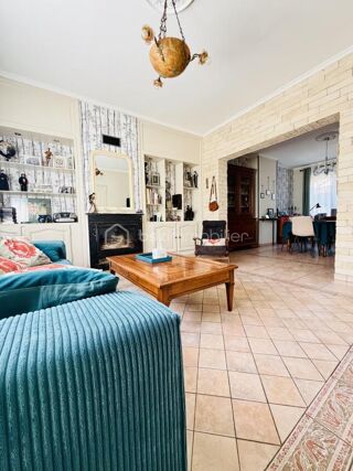  Maison à vendre 10 pièces 212 m²