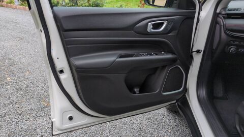 Compass 240 Plug in Hybrid 180 EAWD Trailhawk - Automatique 2024 occasion 24400 Beaupouyet