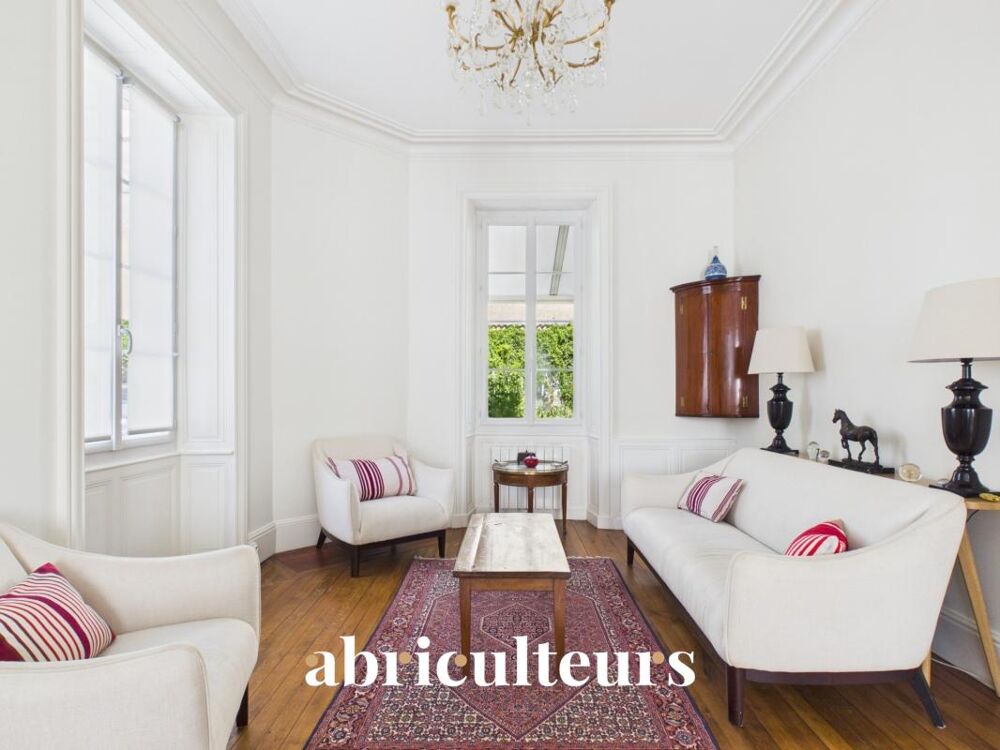Élégante maison de caractère de 185 m² avec jardin  Cognac Jardin Public (16100)