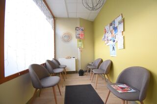  Immeuble  vendre 12 pices 240 m