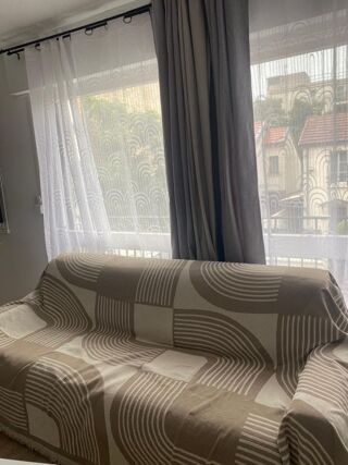  Appartement à louer 1 pièce 28 m²