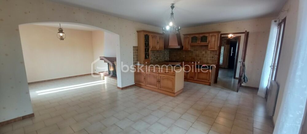 VILLA TRADIONNELLE A VENDRE