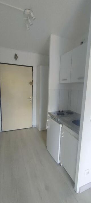 Appartement à louer 1 pièce 22 m²