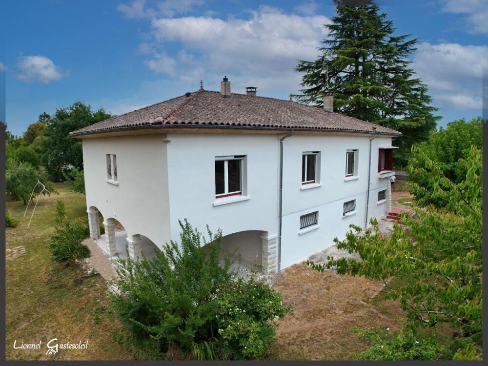 Maison à vendre 9 pièces denviron 188 m² 7 chambres avec garage à Port-Sainte-Foy-et-Ponchapt (24)