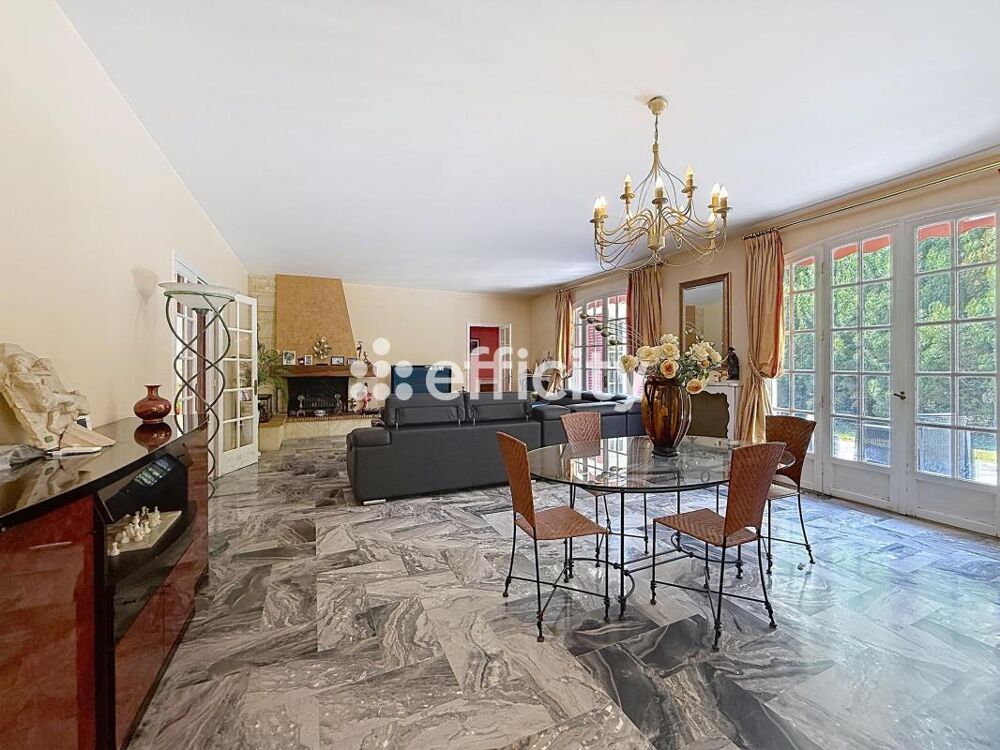 Vente Villa Villa Villecresnes