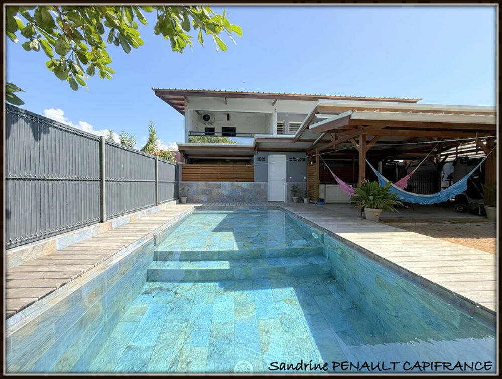 A VENDRE A KOUROU (97310) UNE MAGNIFIQUE VILLA T7 DE 246 m² - AVEC 2 APPARTEMENTS T2 - TERRAIN DE 345 m² - AU PRIX DE 599 000 €