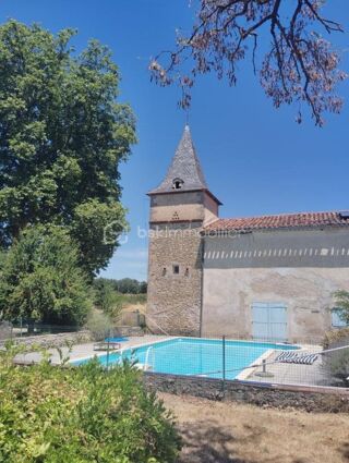 Vente Propriété/Château Rare ! En exclusivité magnifique propriété dans le Lautrecois de 2,8 ha et 600 m2 habitables + piscine et dépendances Lautrec