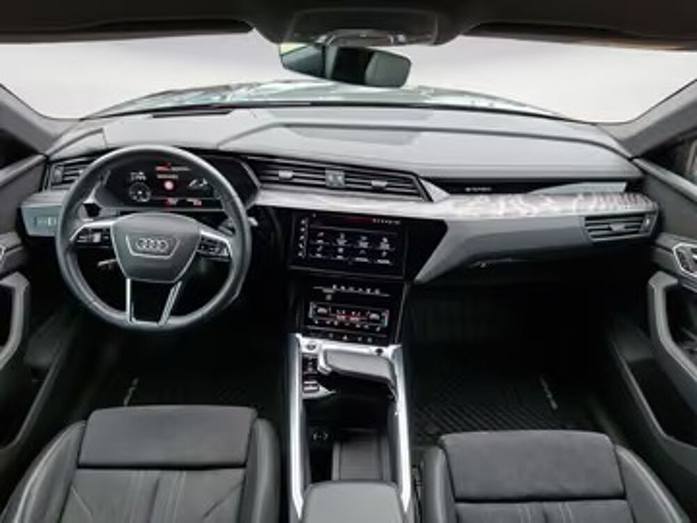 Q8 Sportback 50 e-tron quattro S line 2023 occasion 33000 Bordeaux