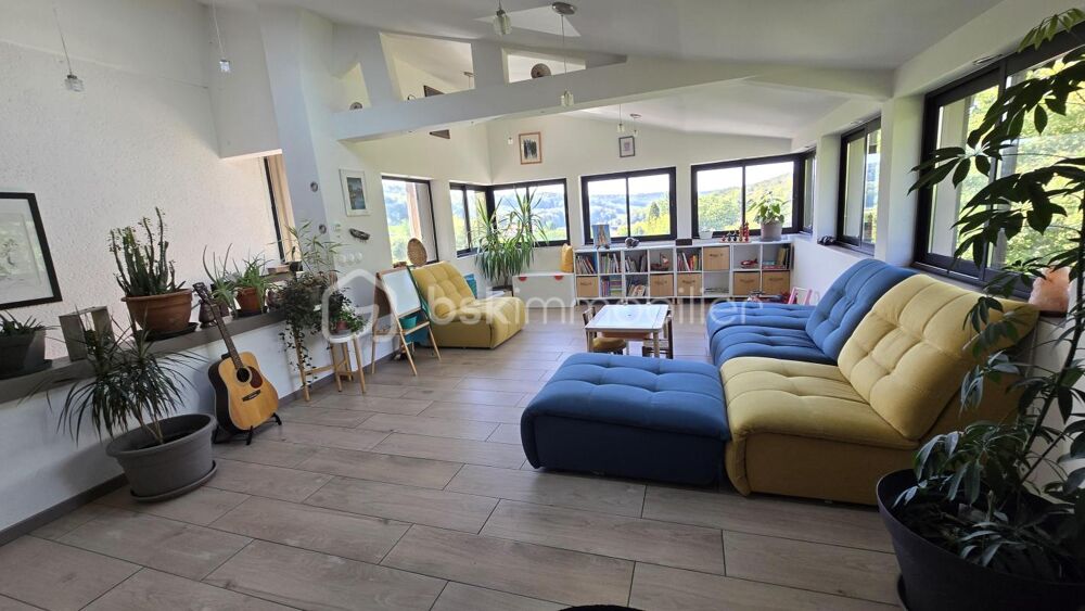 Magnifique maison familiale de 142 m²  Vue panoramique d'exception & terrain de plus de 5 000 m²