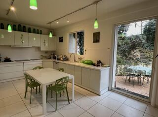  Propriété/château à vendre 7 pièces 282 m²