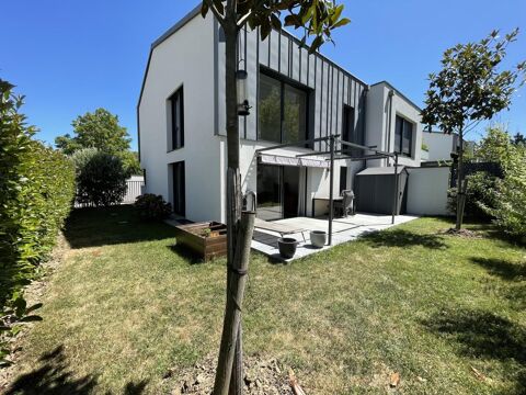   Maison Maison - 5 pi�ce(s) - 125 m�