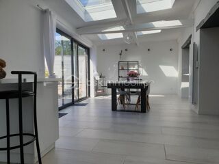  Maison � vendre 8 pi�ces 230 m�