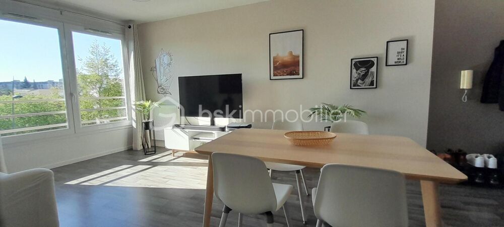 Vente Appartement À découvrir sans tarder – Appartement 2 pièces impeccable avec loggia, dans résidence de 2016 ! Fleury merogis