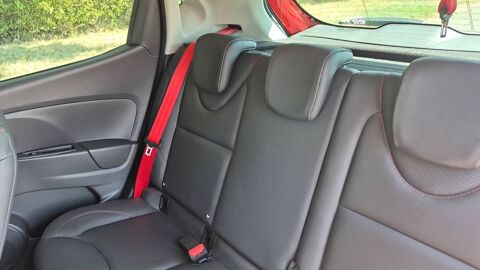 Clio 1.6 Turbo 220 EDC6 RS Trophy - Automatique 2015 occasion 54800 Jarny
