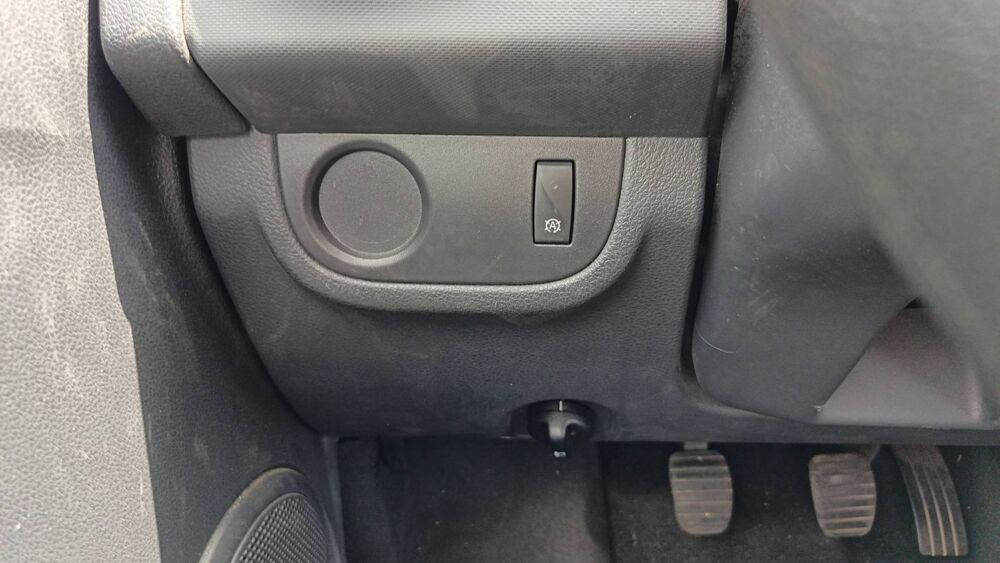 Logan II 1.0 SCe 75 Access 2019 occasion 84000 Avignon