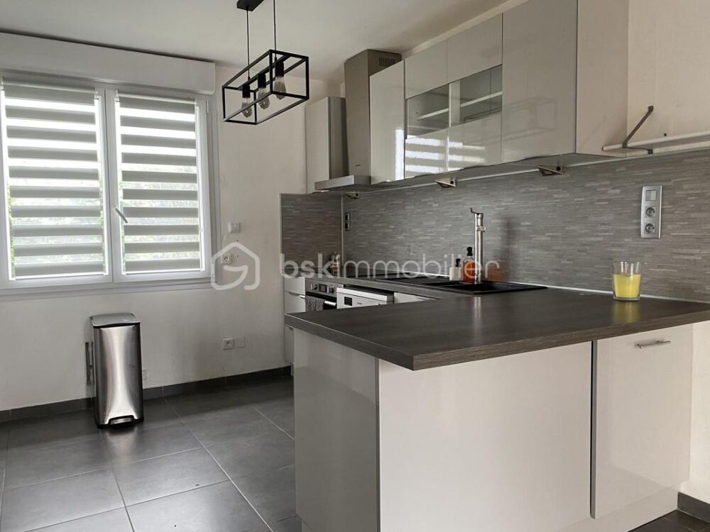 Secteur DREUX - Maison familiale de plain-pied avec sous-sol total - 3 chambres - Terrain de 721 m²