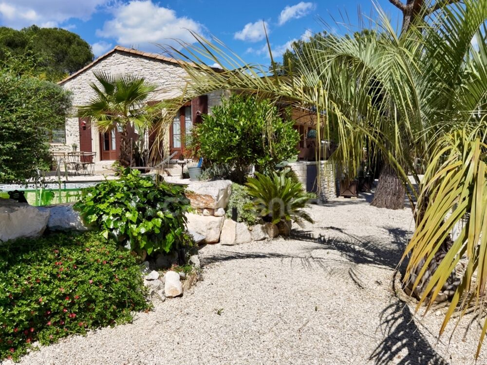� vendre  Villa Uz�s (30700)