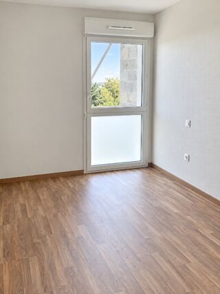  Appartement à louer 3 pièces 58 m²