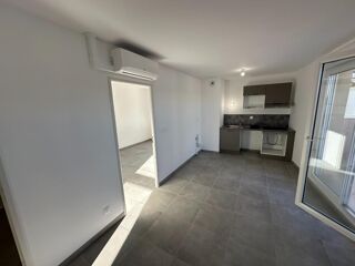  Appartement à louer 2 pièces 44 m²