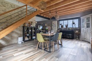 Vente Maison Maison Gorges 5 P . 3 Chs . Bureau . Garage . 135.89 M² . T 667 M² . Terrasses . Préau . Abri Gorges
