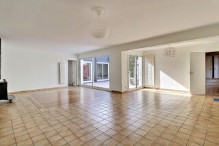  Maison à vendre 9 pièces 230 m²